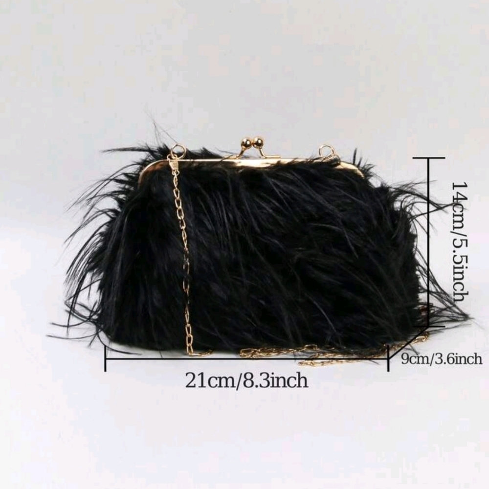 SALE ** BRAND NEW ** Elegant Black Feathered Clutch - Picture 3 of 3